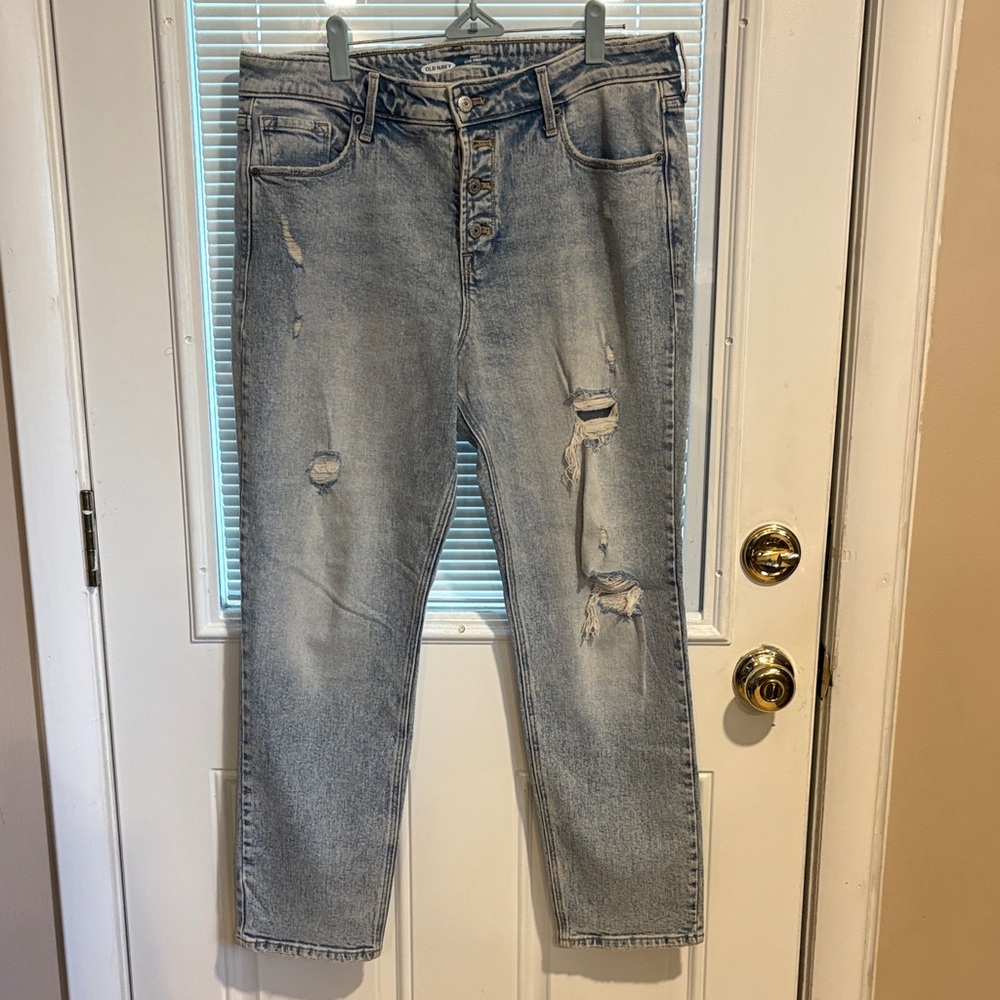 Old Navy Women's Distressed High Rise Jeans size 14